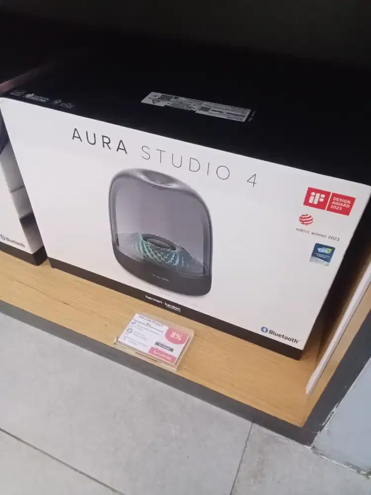 Harman Kardon aura studio 4