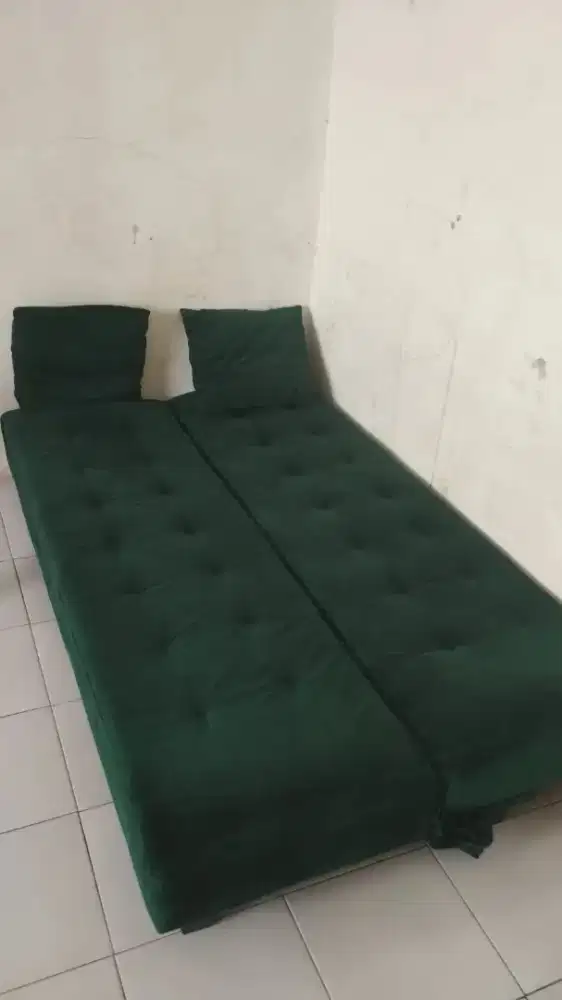 Sofa dan kulkas