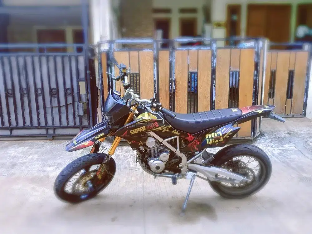 Di Jual Cepat dan Murah KLX 150F Varian 1