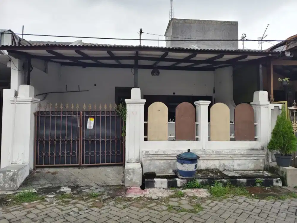 Dijual Cepat Murah Rumah di Simpang darmo Permai Utara