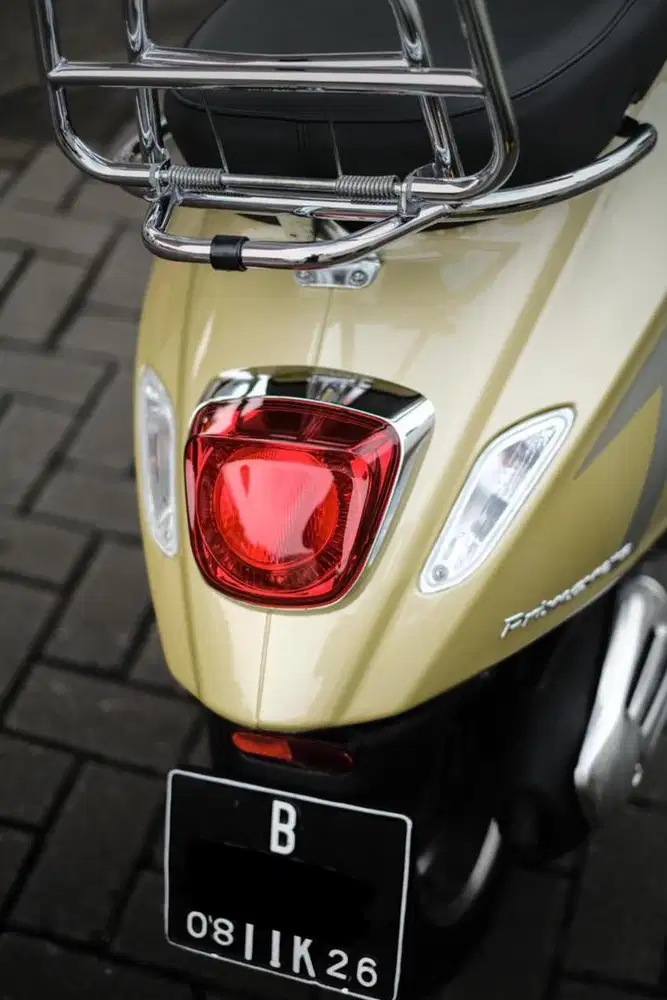 VESPA PIAGGIO PRIMAVERA 150 ANNIVERSARY 75