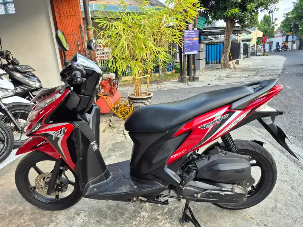 Honda Vario 125 CBS ISS , Th 2014 ‼️ , Merah