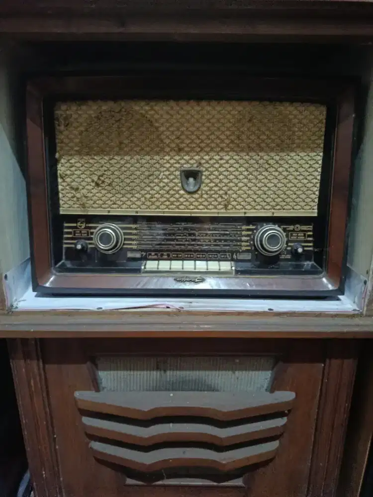 Radio Philips Antik