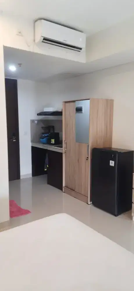 AC Samsung 1 PK , Kulkas Aqua , Kasur queen dll