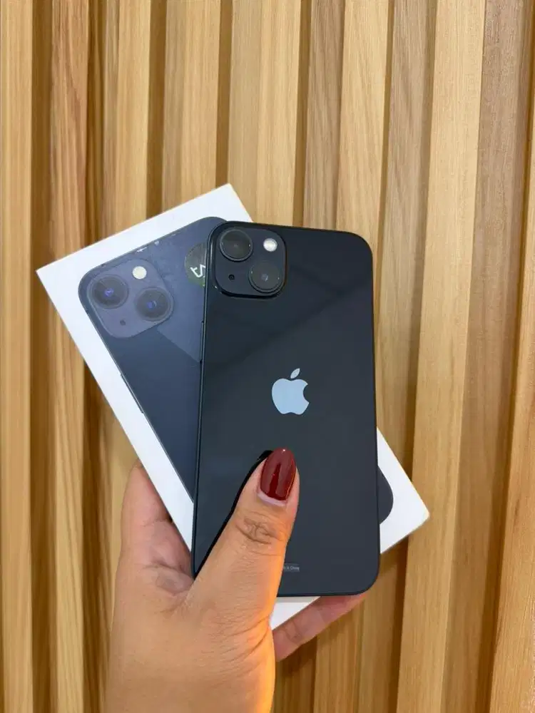 Iphone 13 128Gb second like new/BC/ibox