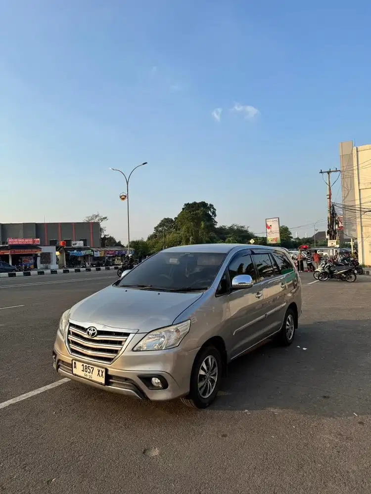 Dijual Mobil Inova Metik tahun 2015