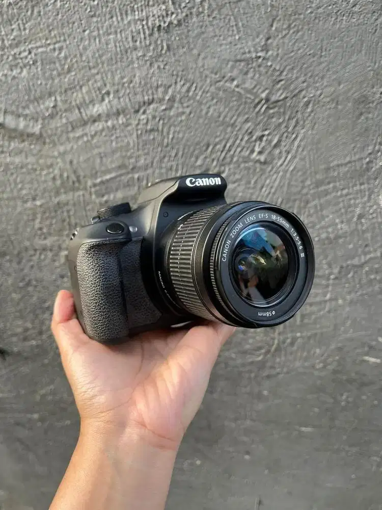 Kamera Canon 1200D