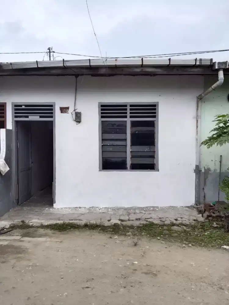 Rumah Sewa dijual murah , 30O dari jalan Sisingamangaraja Medan