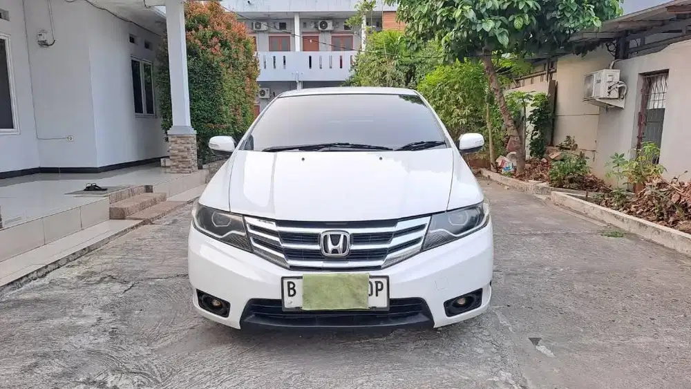 Honda city Rs matik 2013 putih langka style anak muda terawat cash krd