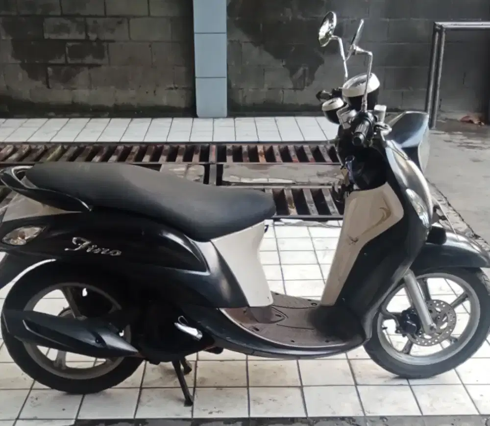 Motor Yamaha Fino injeksi 125cc tahun 2016 .surat lengkap aman