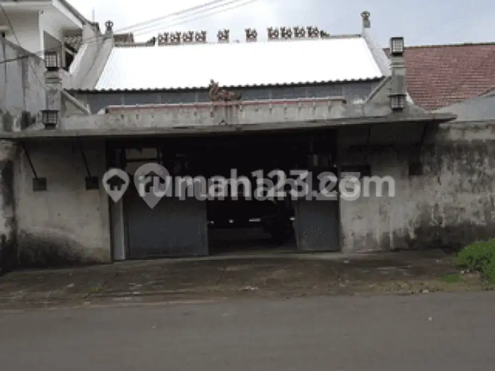Tumah unik hitung tanah di Bintaro Jakarta selatan