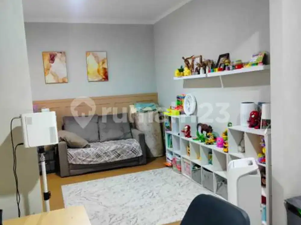Rumah 2 Lantai Cantik Semi Furnished di Graha Raya, Tangsel, Sul