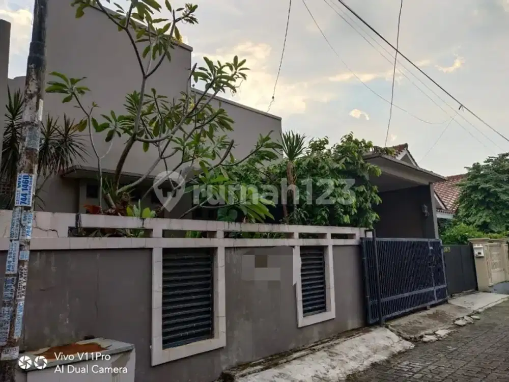 Jualurah Rumah Cantik Dekat Stan Di Bintaro Tangerang Selatan