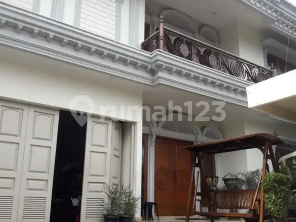 Juak Rumah Luxurious Furnish di Kemang Jakarta Selatan