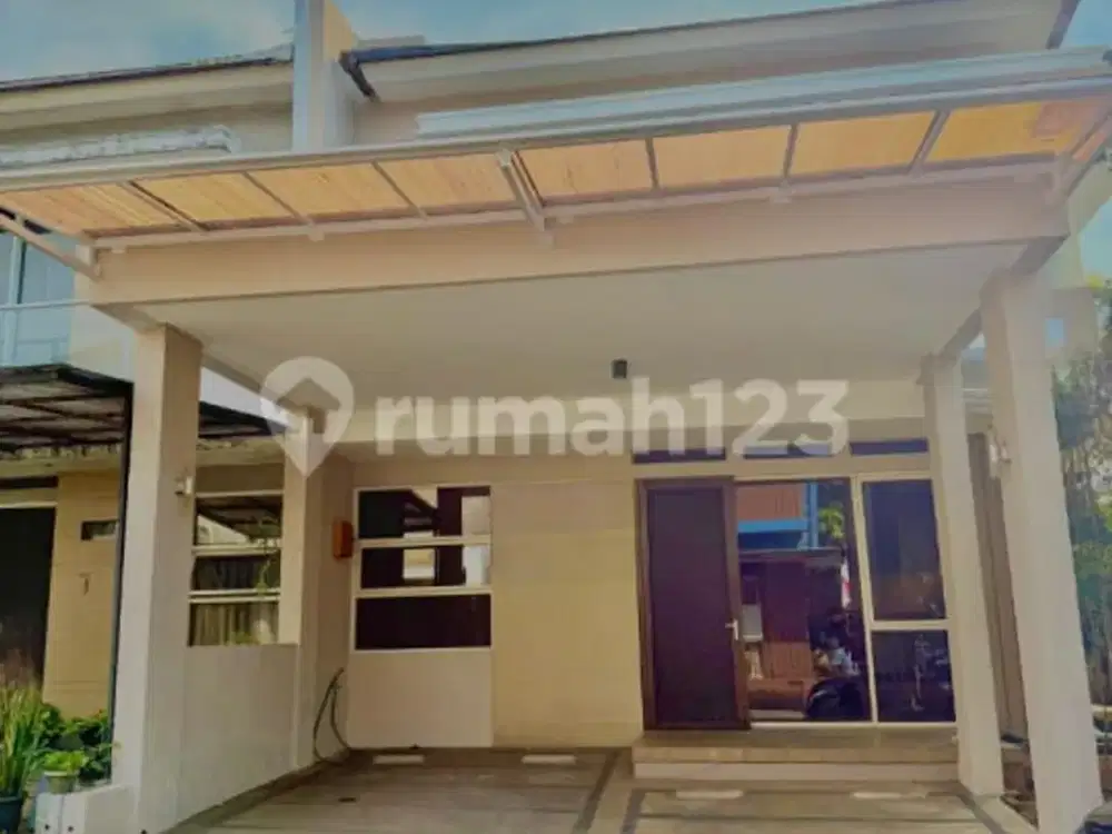 Rumah Bagus Belakang Binplaz di Bintaro Tangerang Selatan