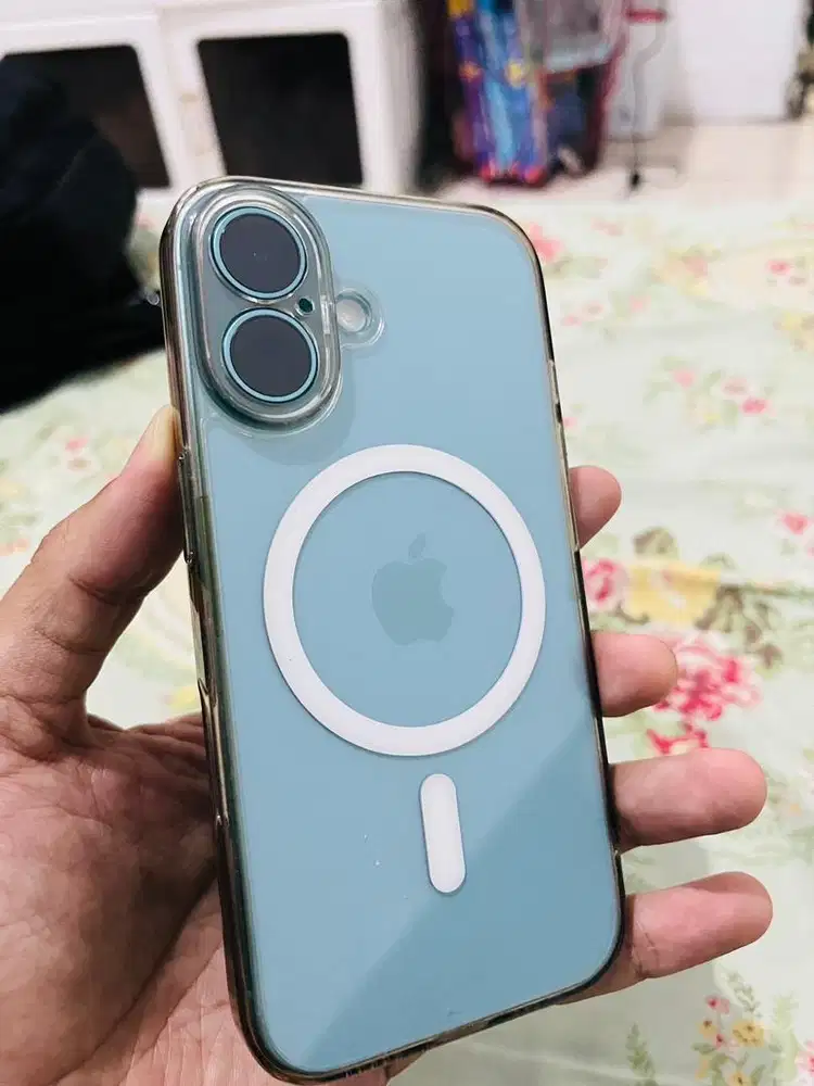 Iphone 16 128 ibox masih garansi