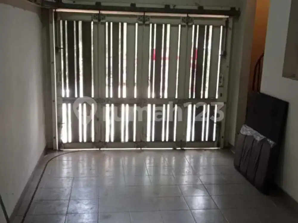 For sale Rumah Bagus dan nyamanBerada di dalam cluster di Bintaro