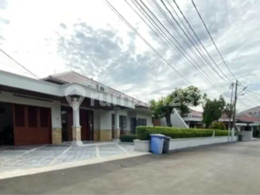 Rumah 2 Lantai Bagus Siap Huni, Lokasi Strategis di Gandaria Jakarta Selatan, Lnk
