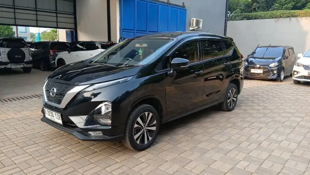 Dp 5 juta LIVINA VE AT 2019