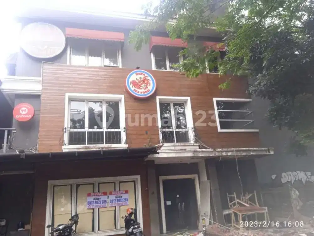 Ruko 3 Lantai Siap Di Tempati Cocok Untuk Usaha Dan Berlokasi Strategis