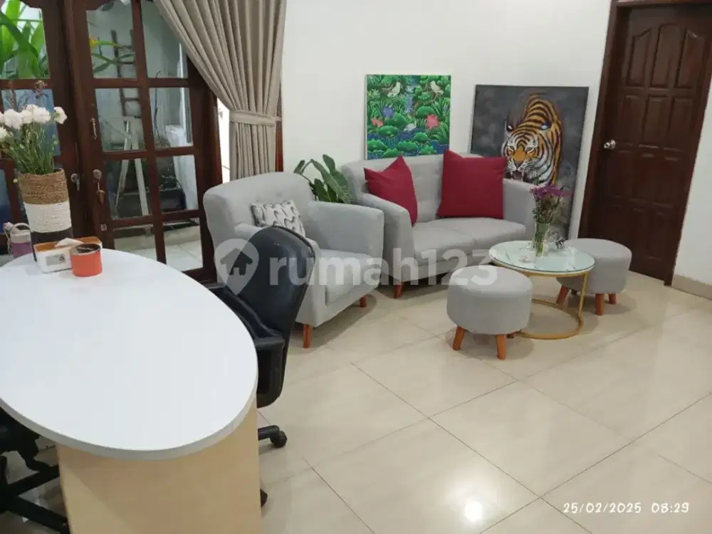 FOR RENT Rumah Siap Huni Bagus cocok untuk usaha kantor atau butik Pondok Pinang, Jakarta Selatan