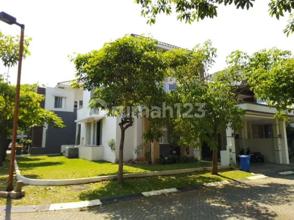 Rumah Dalam cluster di Bintaro Jaya sektor 7