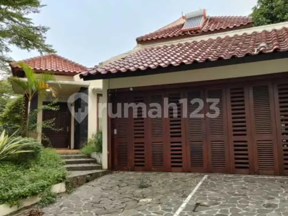 Rumah nyaman dan strategis di bintaro sektor 9