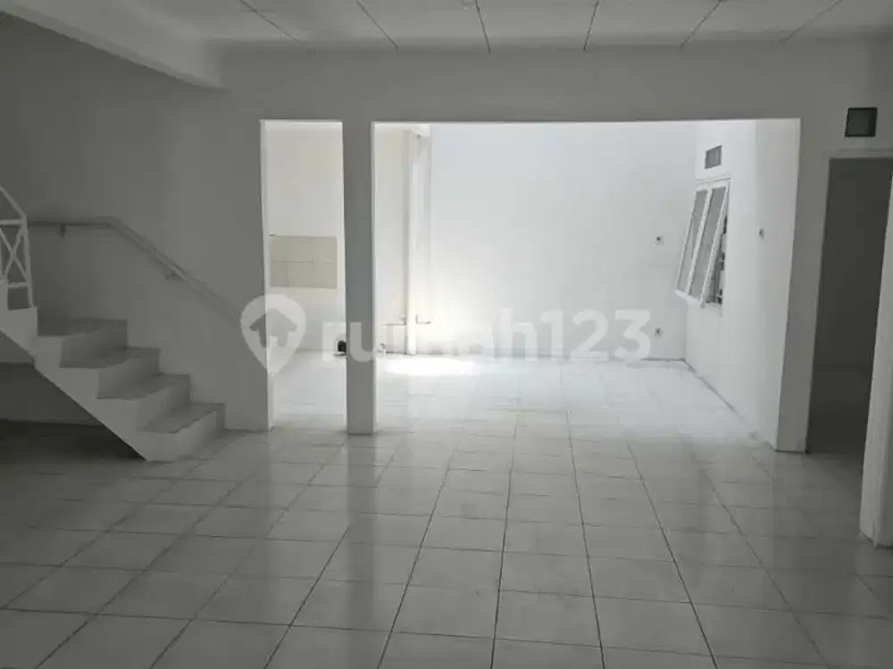 Rumah 2 Lantai Sudah Renovasi di Bintaro Jaya Sektor 2, sus + faisl
