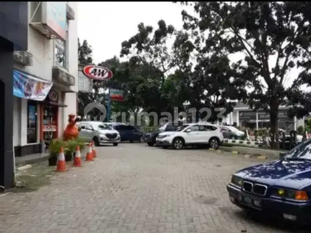 Investasi Menguntungkan! Ruko Strategis di Bintaro, Hanya 4.9 M