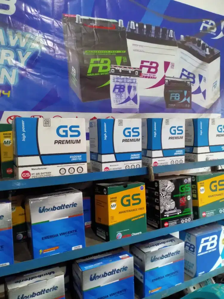 Aki mobil baru siap stater bergaransi