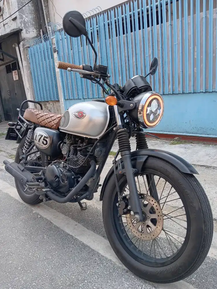 Forsale TER MURAH Kawasaki W175 Th 2018 Ganteng Gress