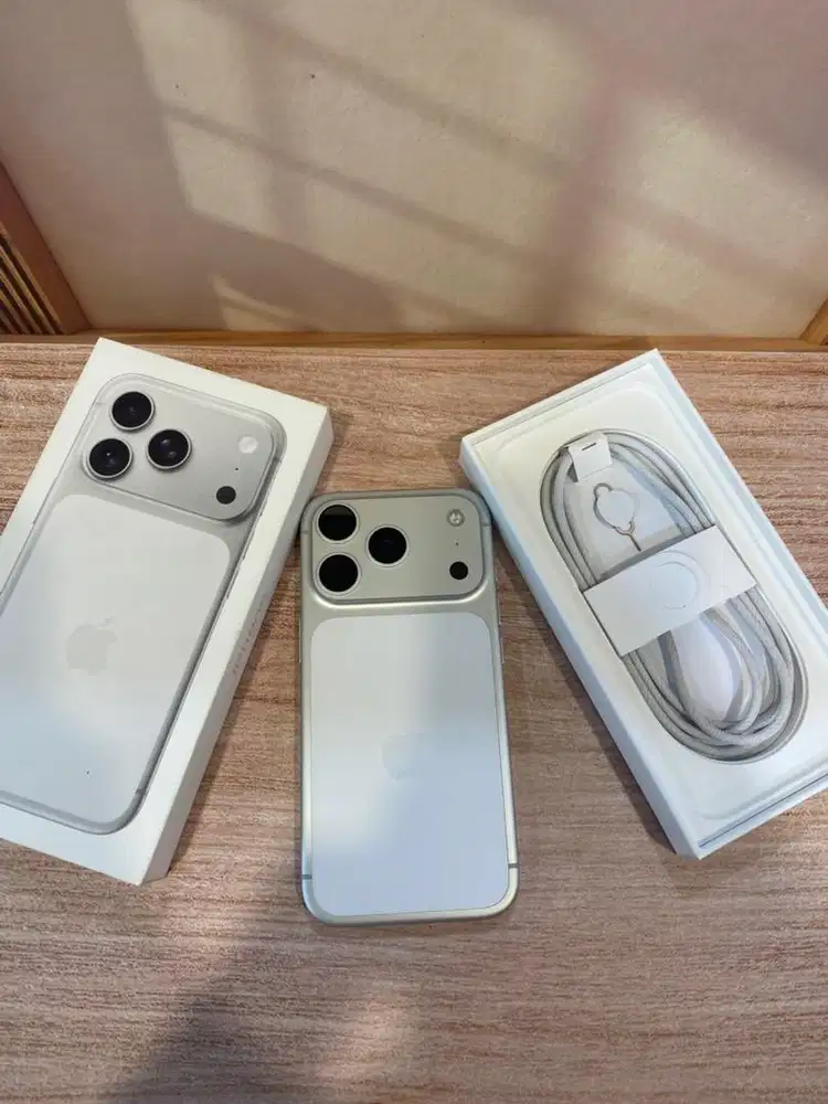 iPhone 17 Pro 256GB Silver Garansi iBox 03/11/26 BH 100% Lengkap Ori