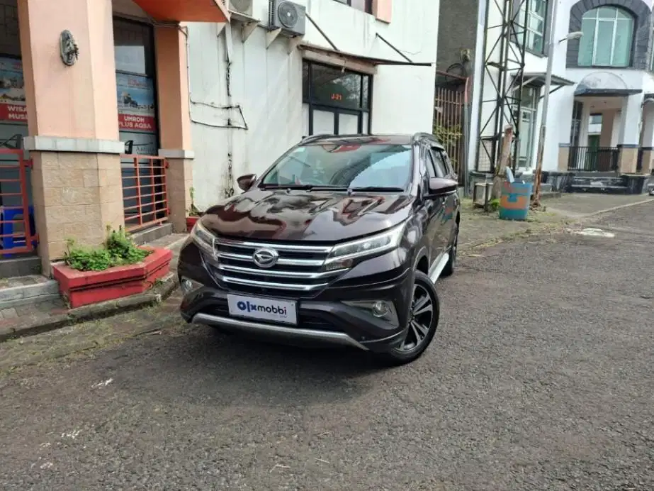 Pajak Panjang - Daihatsu Terios 1.5 R Deluxe Bensin AT 2018 Ungu