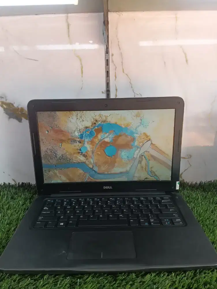 JUAL LAPTOP MURAH MERIAH SPESIFIKASI MEWAH HARGA MURAH BISA KREDIT