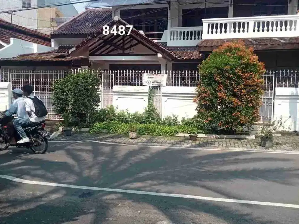 Dijual Rumah Murah di Bawah Appraisal Bank dalam Kompleks di Pulomas Jakarta Timur