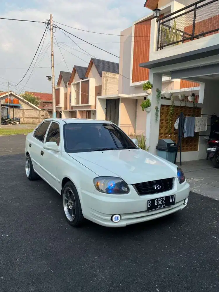 Hyundai Excel II 2006 MT Putih Istimewa