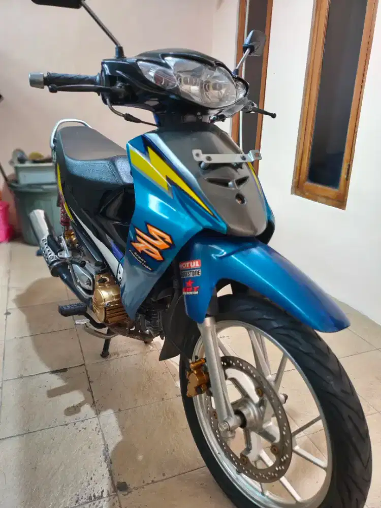 Suzuki Shogun SP FD XRM 125