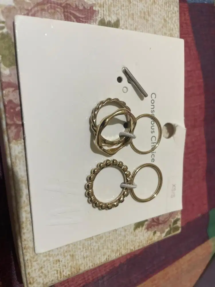 Cincin cantik HnM baru
