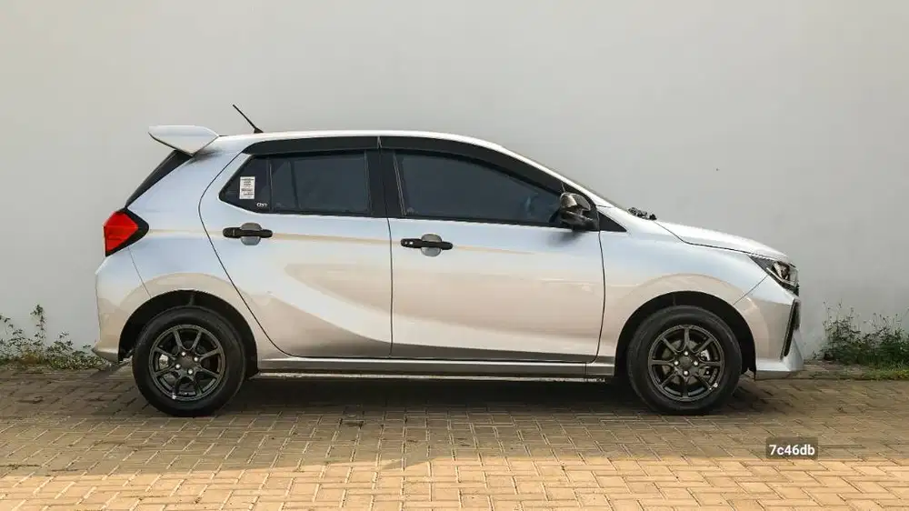 DAIHATSU AYLA R 1.2 2023 - MOBIL IRIT, BERKUALITAS & BERGARANSI