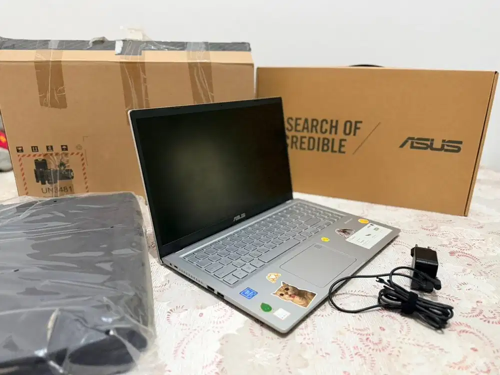 Asus Vivobook A516M