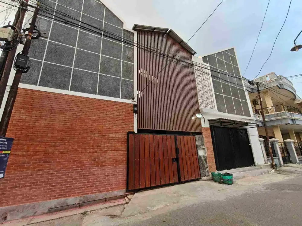rumah kost ekslusive 20 kamar tidur tengah kota dekat Alila hotel solo