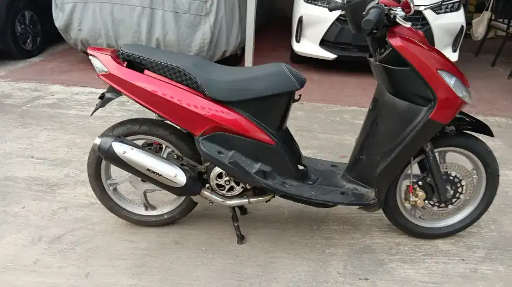 Mio smile 2011 merah