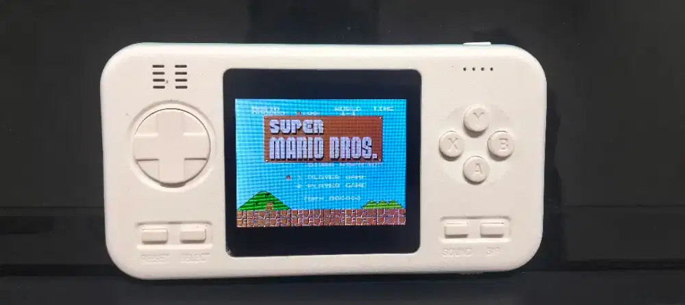 Game Console + power bank (8000 mAh)