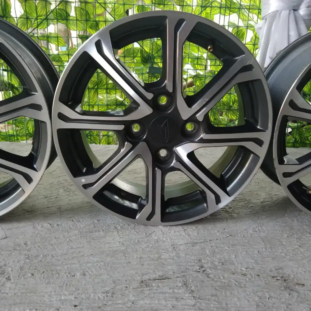 Velg OEM sigra facelit grey polish