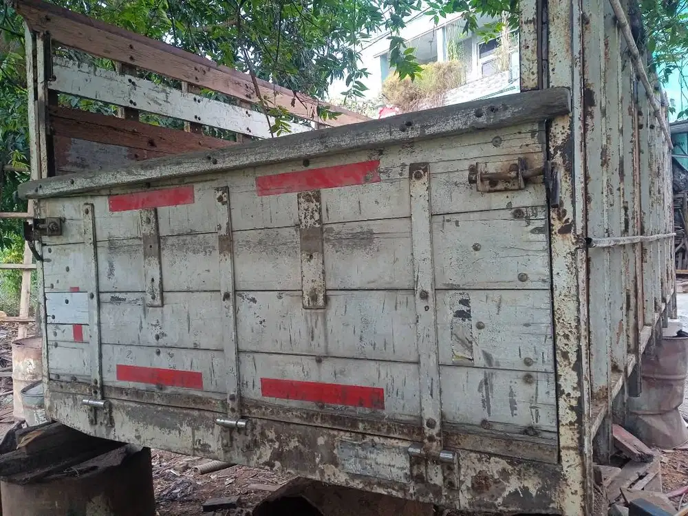 Bak truk semarang