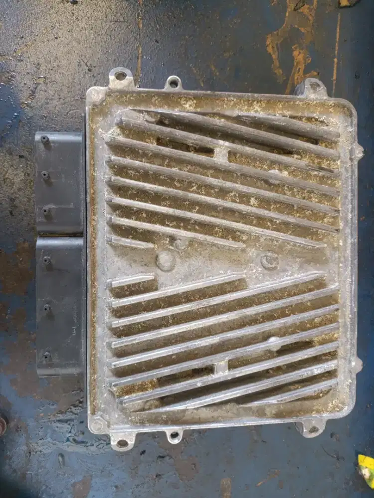 ECU Mercedes Benz W204 Engine 272