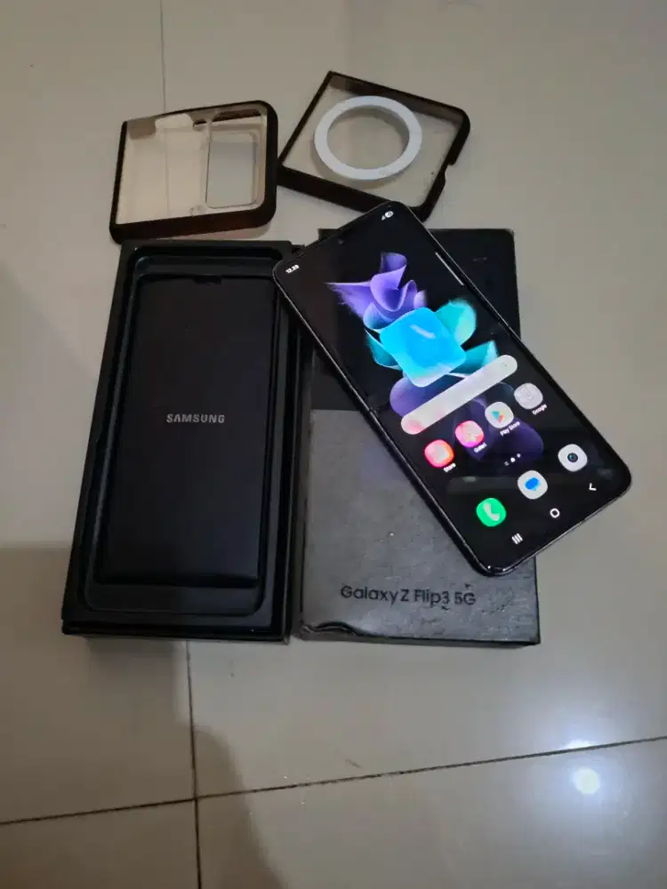 Samsung Zflip 3 8/256 Sein fullst bezel mlusss, cuma kerut aja