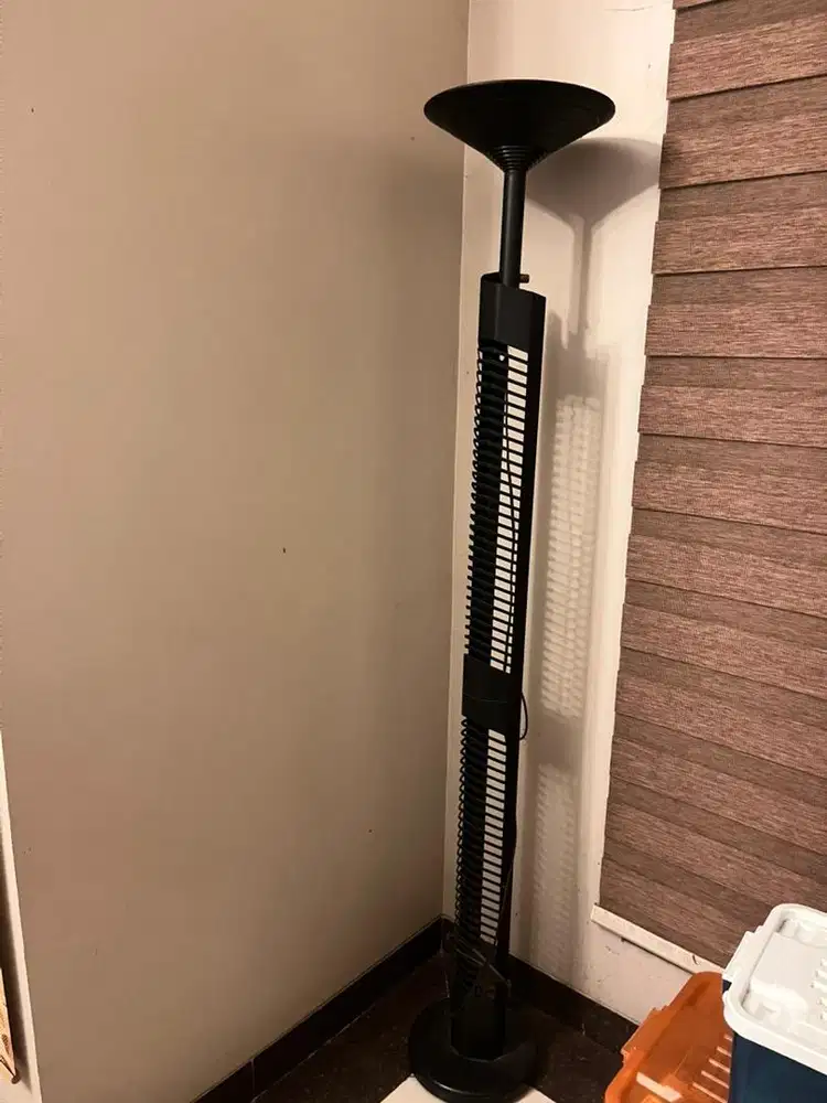 Lampu pajangan rak cd
