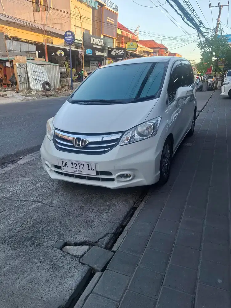 Honda freed psd