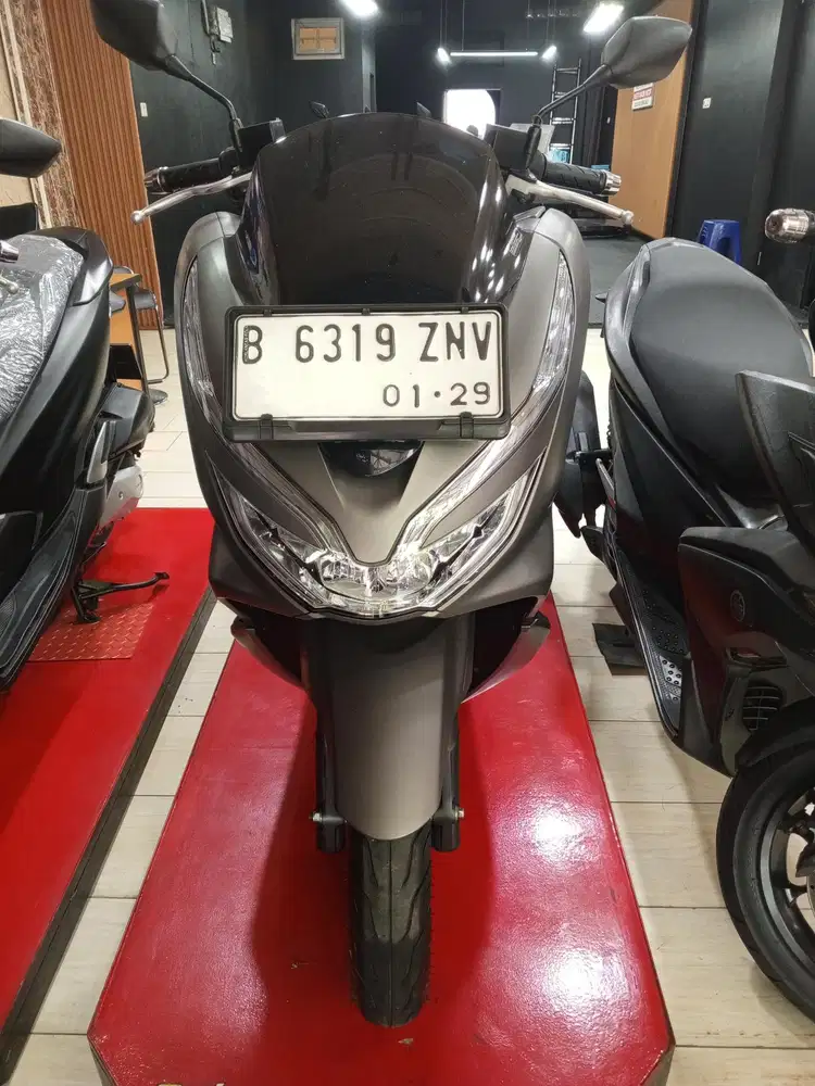 PCX 150 2019 GREESS BERGARANSI. PAJAK PANJANG, SS LENGKAP. CASH NEGO,